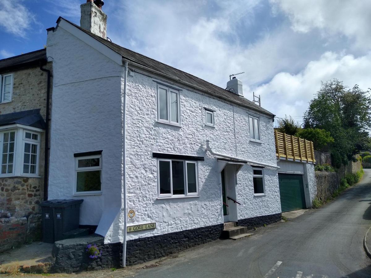 Character Cottage In The Heart Of Uplyme. Extérieur photo